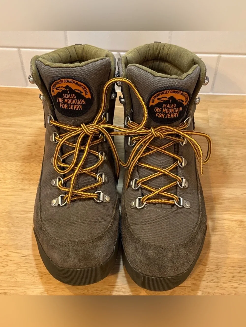 North Face Back To Berkeley Mid Hiking Sports Boot Sneaker Mens Size 8 READ DESC